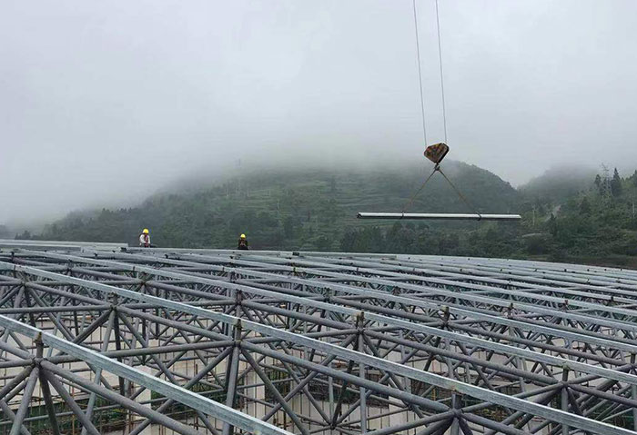 阿尔山网架施工